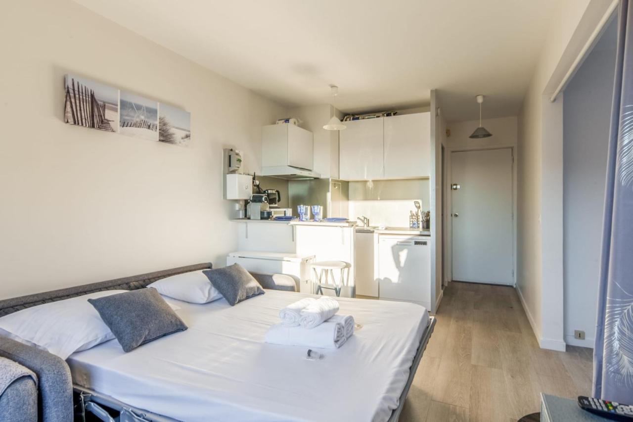 Studio Mercant - Welkeys Deauville Luaran gambar